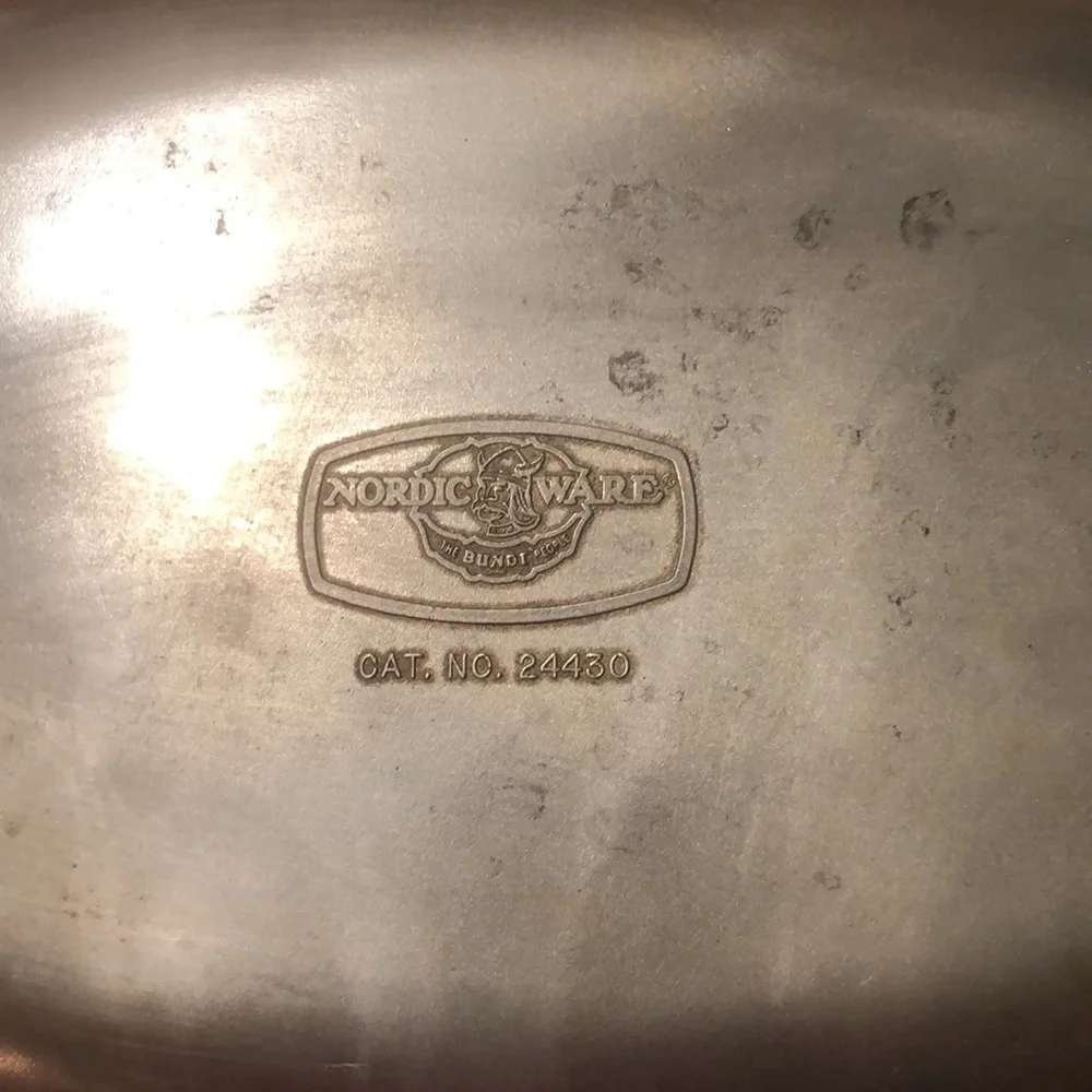 2 Vtg Nordic Ware Gourmet Sizzler Steak Servers Aluminum Platter Hardwood Holder